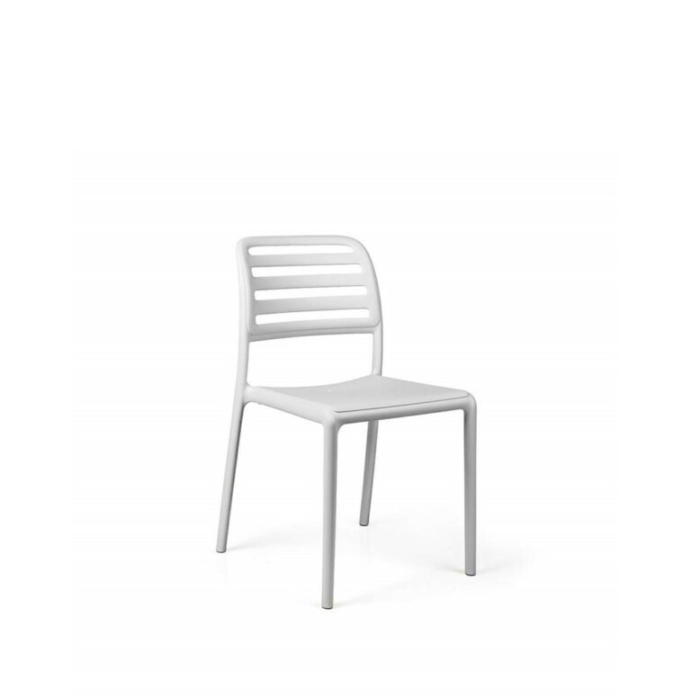 Costa White 02