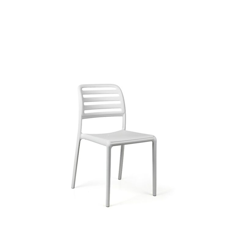 Costa White 02a