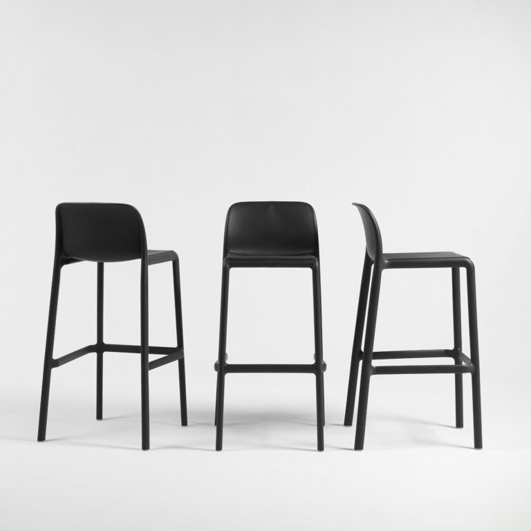 Faro Barstool Anthracite Setting