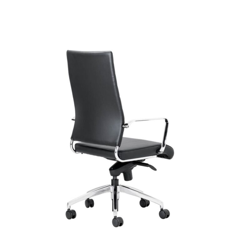 Classical Chr_Black HB 04